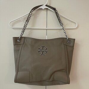 Tory Burch Light Grey Grained Leather Britten Chain Tote